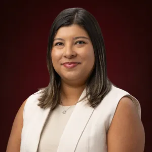 Thayna Baez – Case Consultant